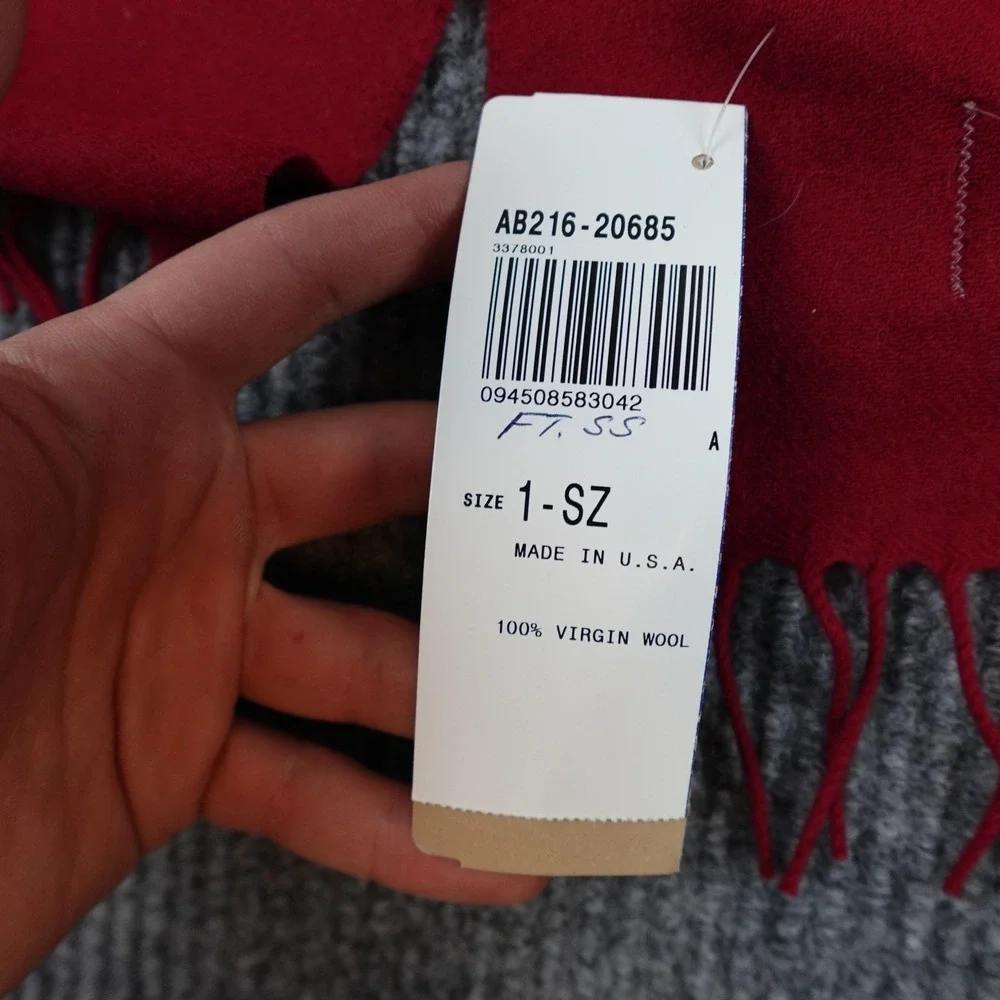 Pendleton Scarf One Size Red 100% Virgin Wool Fringe Made USA Winter